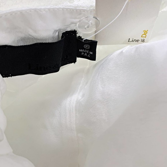 Line and Dot Spring Life Eyelet Apron Dress in White - Picture 4 of 6